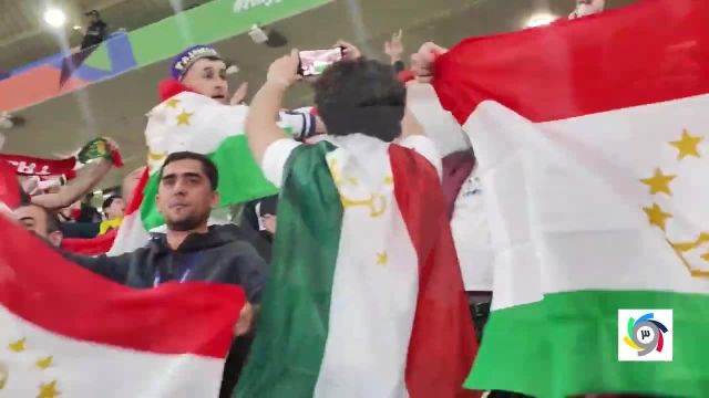 خوشحالی هواداران تاجیکی پس از صعود به مرحله یک چهارم نهایی جام ملت‌ های قطر 2023