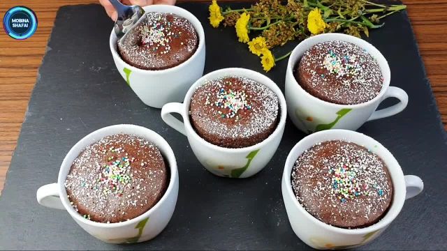 طرز پخت کیک فنجانی کاکائویی بدون فر خوشمزه و پفدار به سبک افغانی
