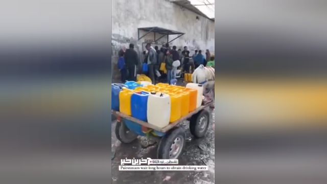 صف طولانی آب نوشیدنی در غزه