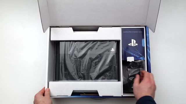 آنباکس و بررسی PlayStation 4!