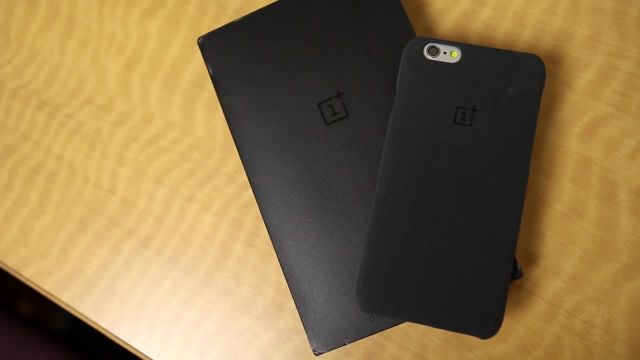 آنباکس و بررسی کیف ماسه سنگی OnePlus برای آیفون 6/6S