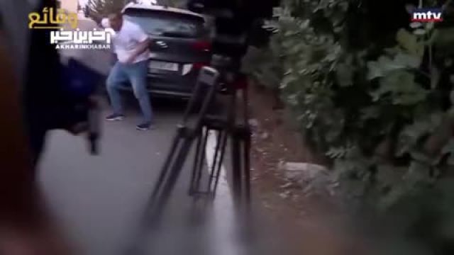 لحظه حمله موشکی اسرائیل به خبرنگاران لبنانی در هنگام پخش زنده