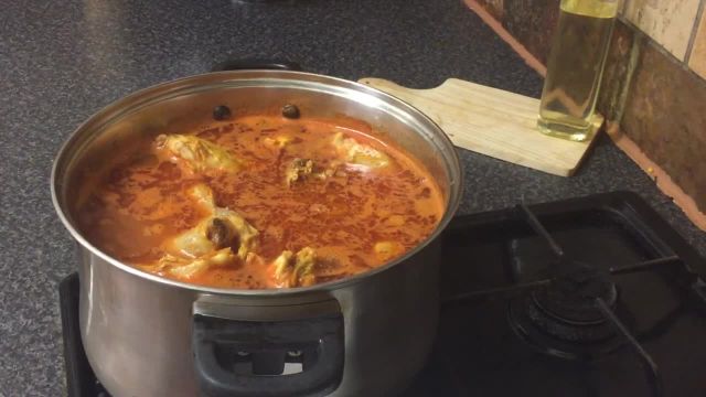 طرز تهيه خورشت مرغ ساده و خوشمزه غذای سنتی و اصیل ایرانی