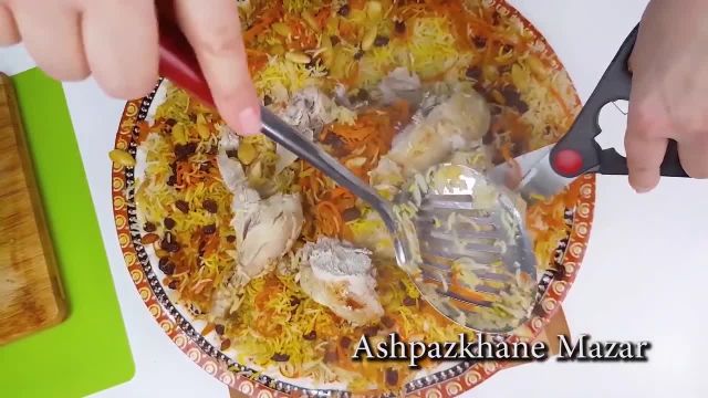 طرز تهیه مرغ شکم پر با قابلی پلو در یک دیگ به سبک اصیل افغانی