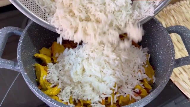 آموزش کامل ته چین هویج پلو غذای خوشمزه و مجلسی ایرانی با طعمی متفاوت