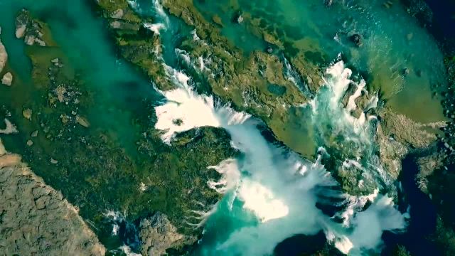 آبشارهای جادویی ایسلند در تصاویر پهپادی