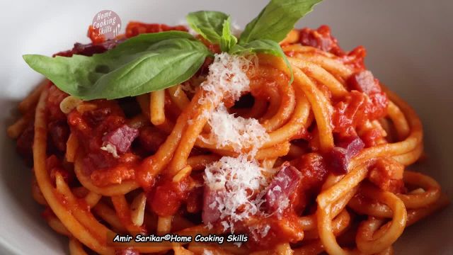 آموزش بوکاتینی آلا ماتریچانا ایتالیایی با سس گوجه فرنگی مخصوص