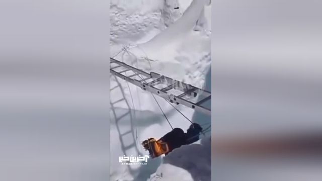 لحظه پر التهاب سقوط یک کوهنورد از اورست