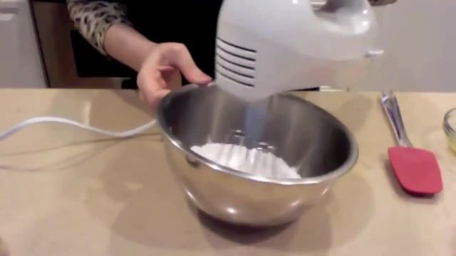 دستور پخت شیرینی نون برنجی برای پذیرایی سال نو