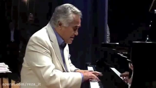 پیانونوازی انوشیروان روحانی با اجرای قطعه یادگار عمر