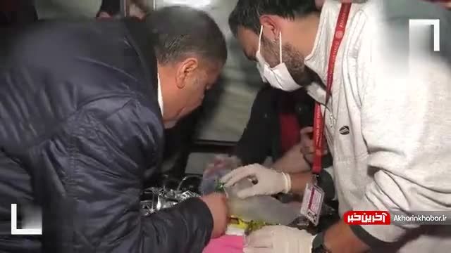 ملاقات کردن دختربچه‌ای که 150 ساعت زیر آوار بود توسط وزیر بهداشت ترکیه | ویدیو