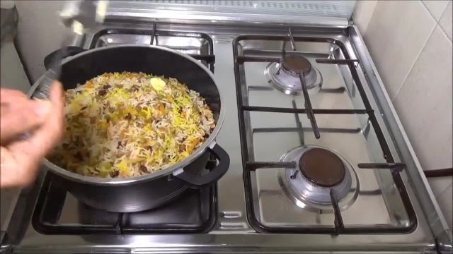 طرز پخت به و هویج پلو با مرغ خوشمزه و بی نظیر غذای مجلسی و سنتی ایرانی