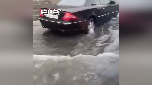 باران شدید خیابانهای مسکو را به رودخانه تبدیل کرد | ویدیو