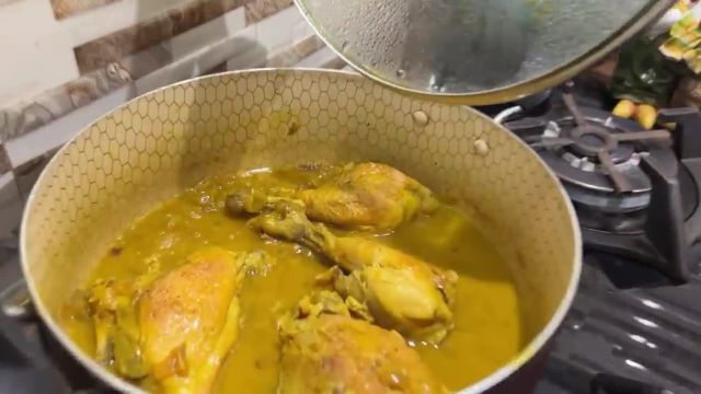 طرز تهیه رشته پلو با مرغ غذای خوشمزه و اصیل ایرانی مخصوص شب عید