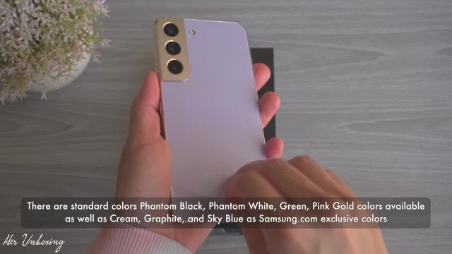 آنباکسینگ Samsung Galaxy S22 Violet