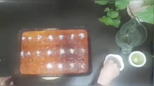 طرز تهیه کیک شربتی خانگی با بافت نرم و خیس به همراه آموزش شربت بار