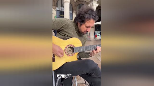 از دست ندهید! اجرای خیابانی شگفت‌انگیز با گیتار اسپانیایی را تماشا کنید