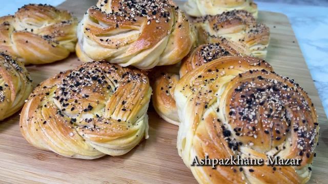 طرز تهیه نان ناشتای ورقی برای صبحانه به سبک افغان ها