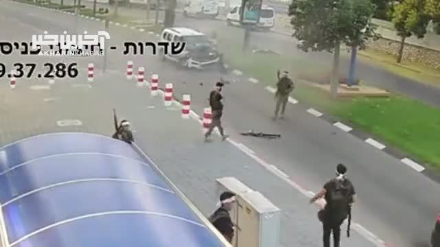 لحظه انهدام خودروی پلیس اسرائیل با RPG توسط نیروهای حماس