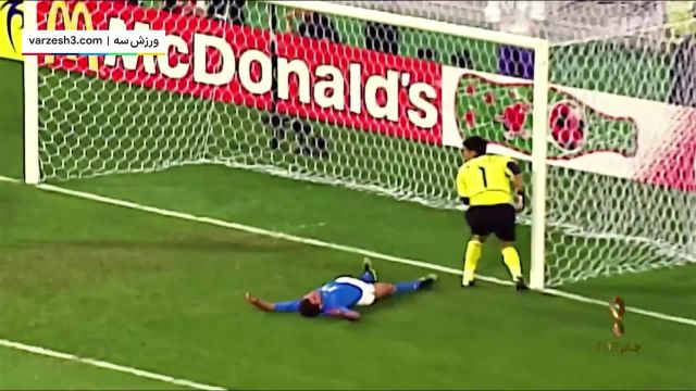 عجیب ترین موقعیت های از دست رفته جام جهانی | ویدیو