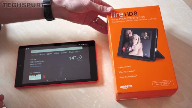 راه اندازی و بررسی Show Mode Dock برای تبلت Amazon Fire HD 8 (2018)