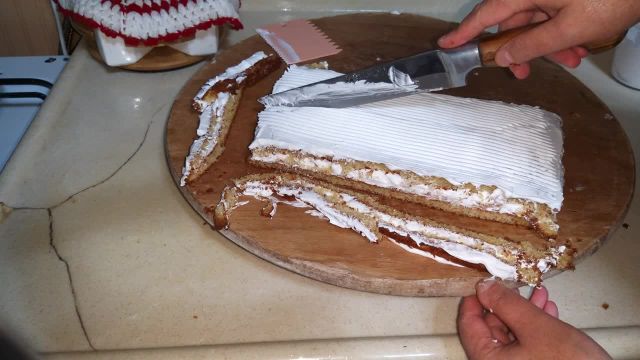 طرز تهیه کیک خامه ای خوشمزه و مجلسی با دستور افغانی
