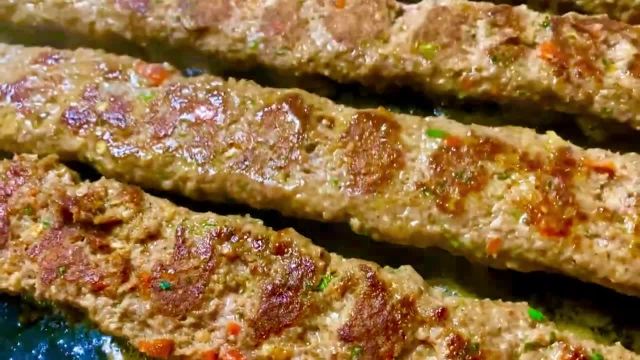 طرز تهیه آدانا کباب خوشمزه و لذیذ ترکی با دستور افغان ها