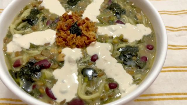 طرز تهیه آش رشته خوشمزه و مجلسی مخصوص ماه رمضان و نذری