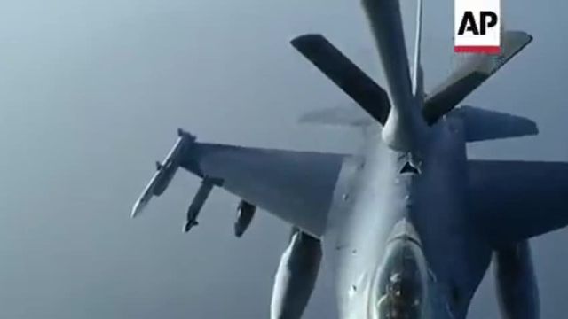 سوختگیری جنگنده‌های آمریکایی بر فراز خلیج فارس | ویدیو