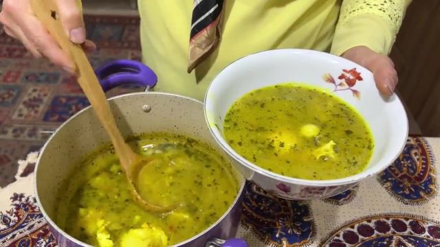 طرز تهیه اشکنه تخم مرغ خوشمزه و سنتی با طعم خاص و اصیل ایرانی
