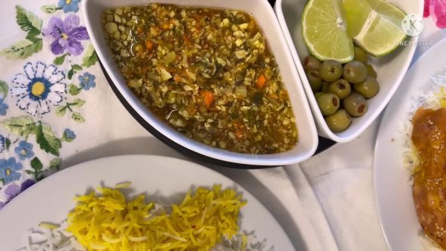 طرز تهیه خورشت فسنجون با مرغ غذای خوشمزه و اصیل ایرانی