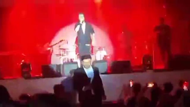آهنگ لب کارون آغاسی در کنسرت گرشا رضایی | ویدیو