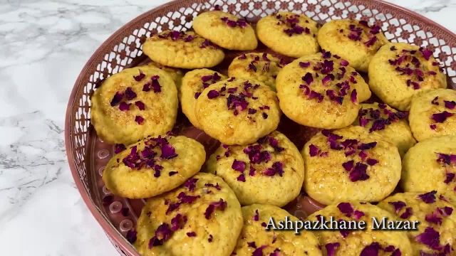 طرز تهیه کلچه افغانی ساده و خوشمزه با طعم برگ گلاب