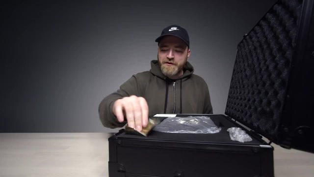 آنباکس و بررسی The Diamond Play Button