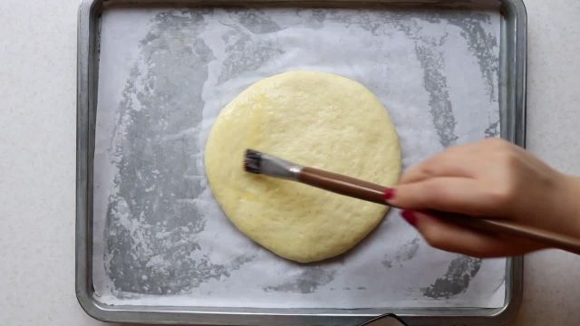 طرز تهیه نان شیرمال ساده و خوشمزه به روش خانگی