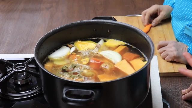 طرز تهیه سوپ کدو حلوایی خوشمزه و مقوی