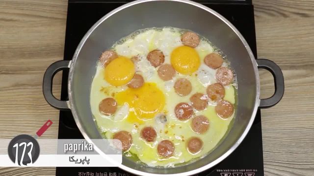 طرز تهیه سوسیس تخم مرغ رستورانی برای صبحانه