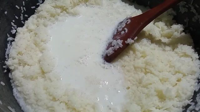 طرز تهیه شیر برنج خوشمزه با خامه و شیر