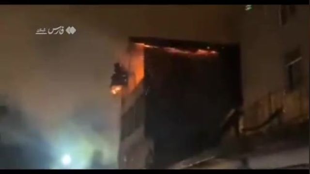 شاهد باشید: حادثه‌ی وحشتناک آتش‌سوزی در هتل ایران بندرانزلی
