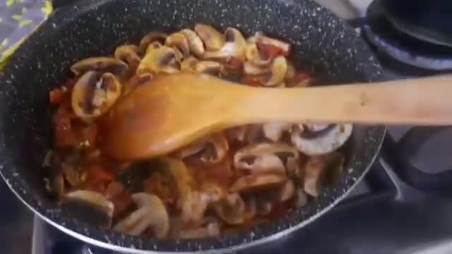 طرز پخت پلو کاری خوشمزه و بی نظیر پرطرفدار ترین غذا در رستوران های خارج ایران