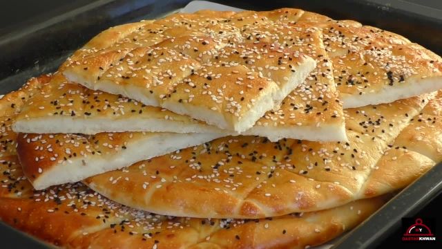 طرز تهیه نان ترکی نرم و خوشمزه با دستور افغان ها