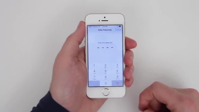 آنباکس و بررسی iPhone 5s Fingerprint DEMO & GUIDE
