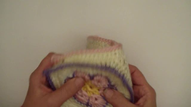 آموزش بافت کیف با طرح گل بنفشه به وسیله قلاب - قسمت 4
