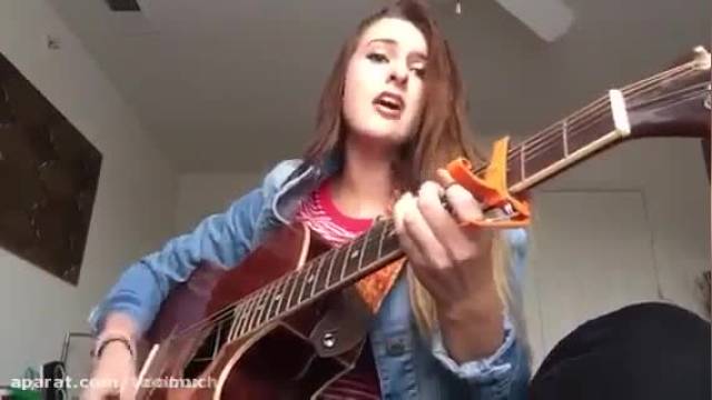 گیتار زدن دختر زیبا-روز دختر