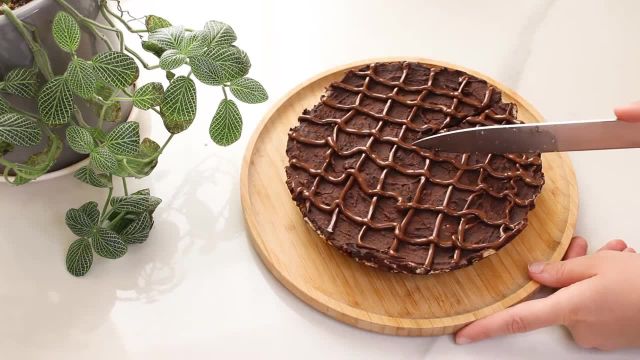 طرز تهیه کیک یخچالی شکلاتی (کیک بیسکویتی) در منزل