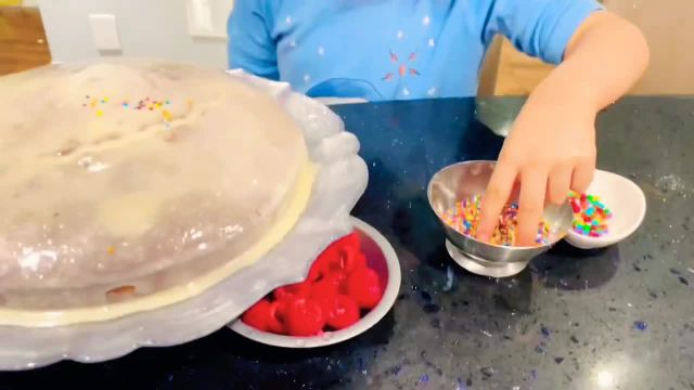 آموزش پخت کیک تولد ساده و آسان برای کودکان پیش‌ دبستانی