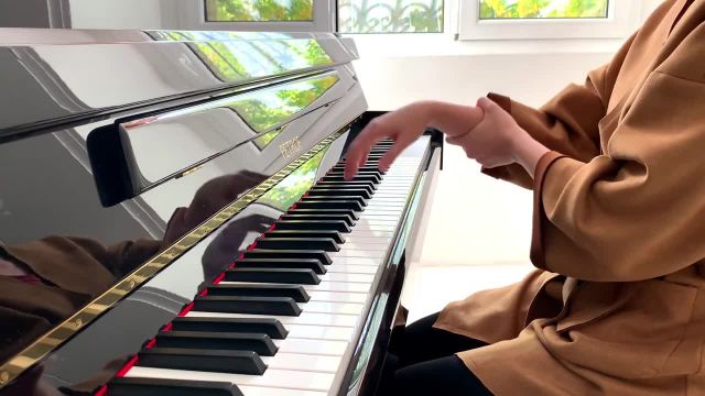 آموزش پیانو مبتدی | شیوه انتقال وزن دست به شستی های پیانو