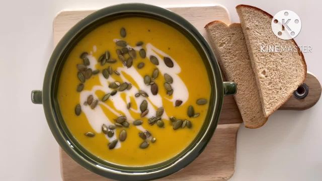 طرز پخت سوپ کدو حلوایی با شیر نارگیل مقوی و خوشمزه مناسب شب یلدا