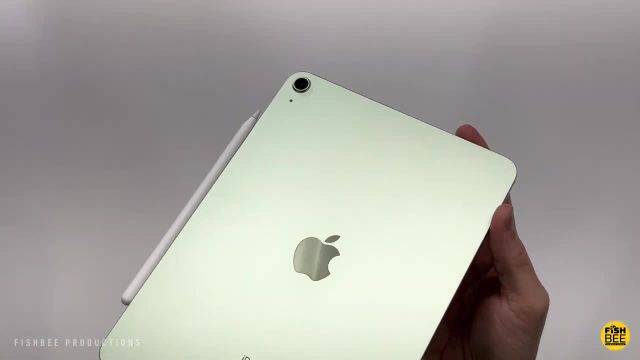 مقایسه iPad Air 4 با Galaxy Tab S8