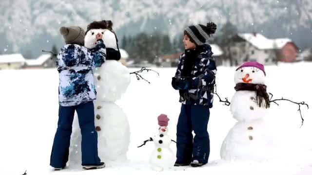 آهنگ شاد کودکانه "به‌ به چه برفی" برای برف بازی در زمستان - با صدای سودی مفرد